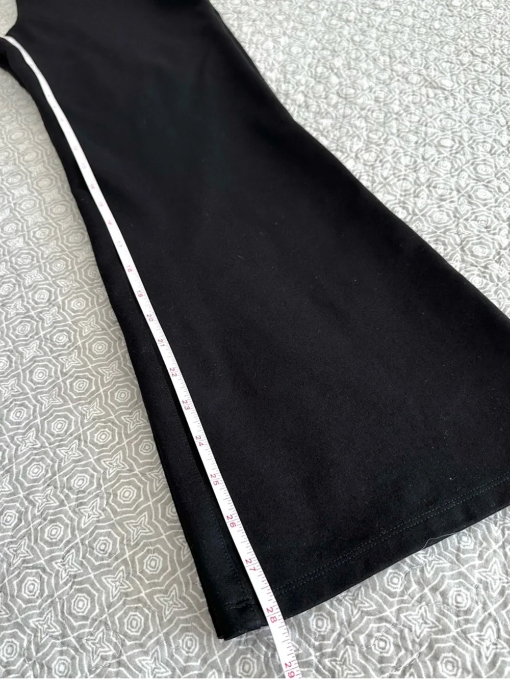 Quince Ultra-Stretch Ponte Bootcut Pants Pull-on Black 28” Inseam Size M
